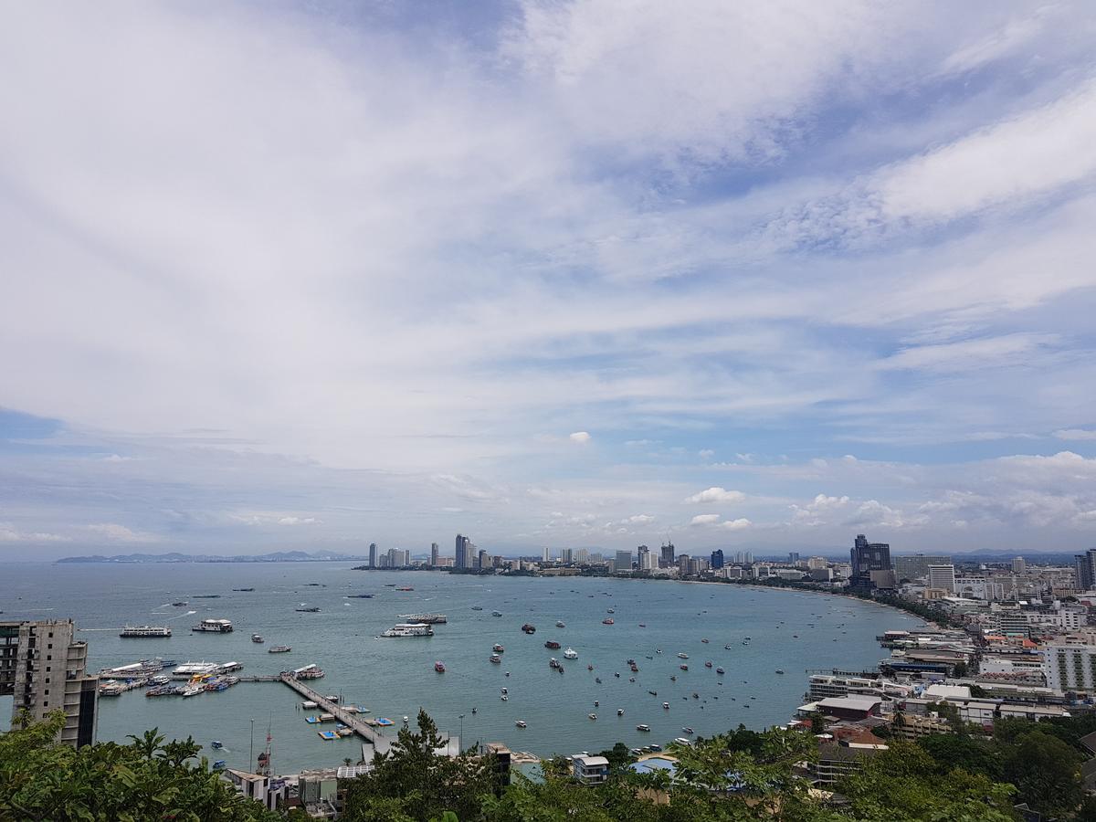 Sea Horse Pattaya Hotel Exterior photo